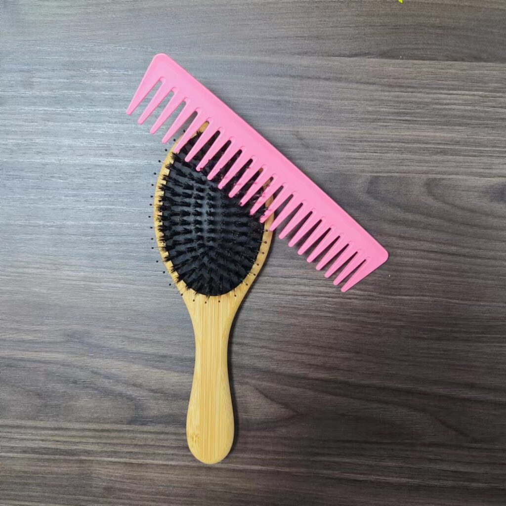 wide tooth comb
